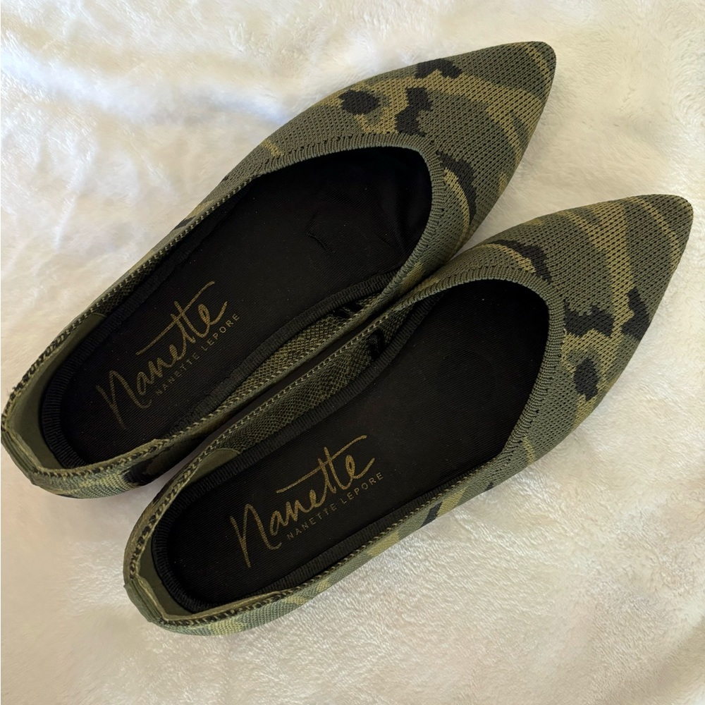 Nanette Lepore Phillie Pointed Toe Ballet Flats--Sz 7--EUC
